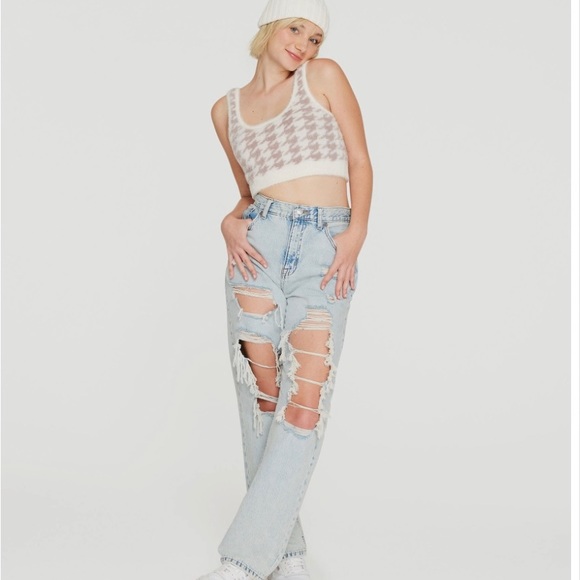 Aeropostale Fuzzy Houndstooth Cropped Cardigan and tank set - Picture 3 of 6